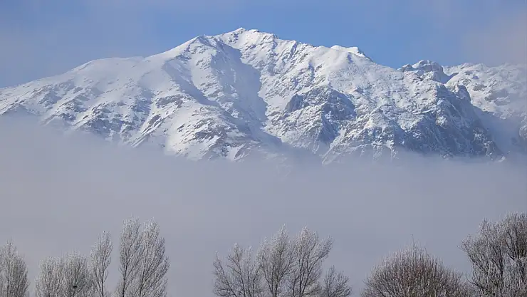 Dağlar Sise  Ovalar Kırağıya Büründü: