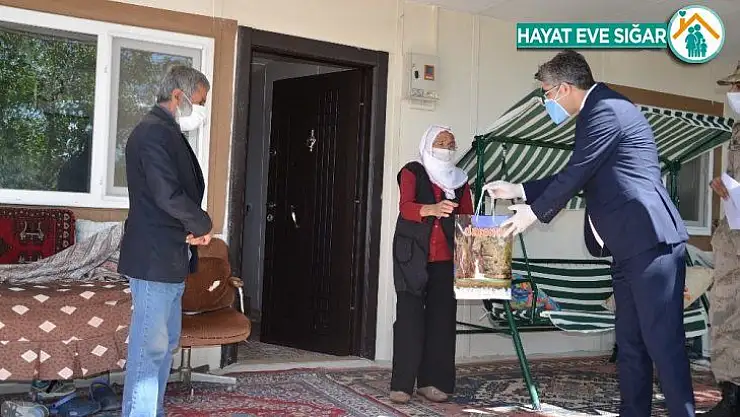 Darende'de asırlık şehit ailelerine ziyaret