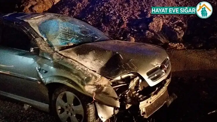 Darende'de otomobil yoldan çıktı: 3 yaralı