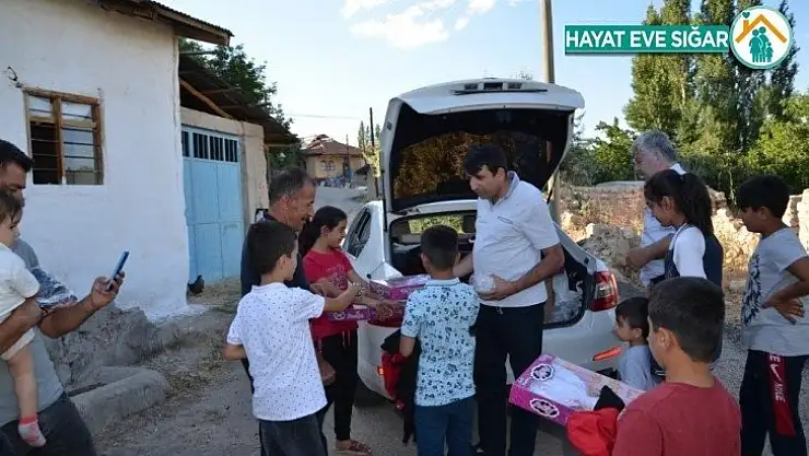 Darendeli iş adamı çocukları unutmadı