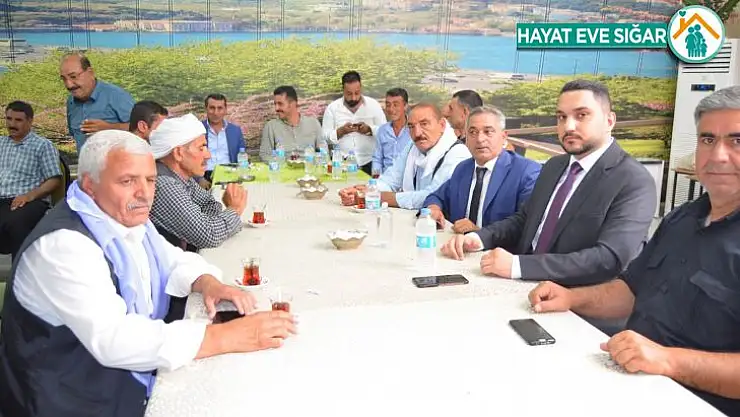 Dengiz köy, koy dolaşıp AK Parti'yi anlattı