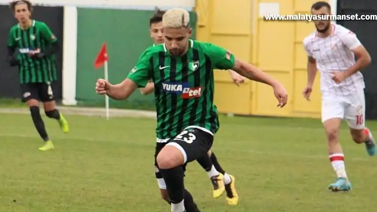 Denizlispor'un gençleri Boluspor engelini 3 golle geçti