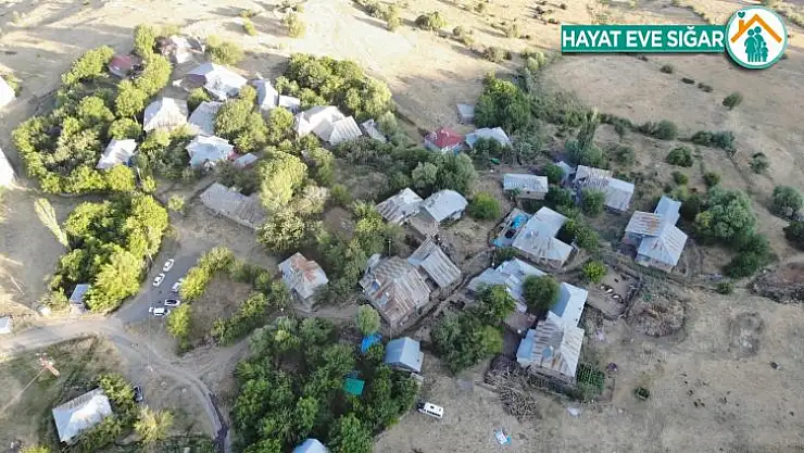 Deprem en çok Elazığ'ı etkiledi, hasar gün ağarınca ortaya çıktı