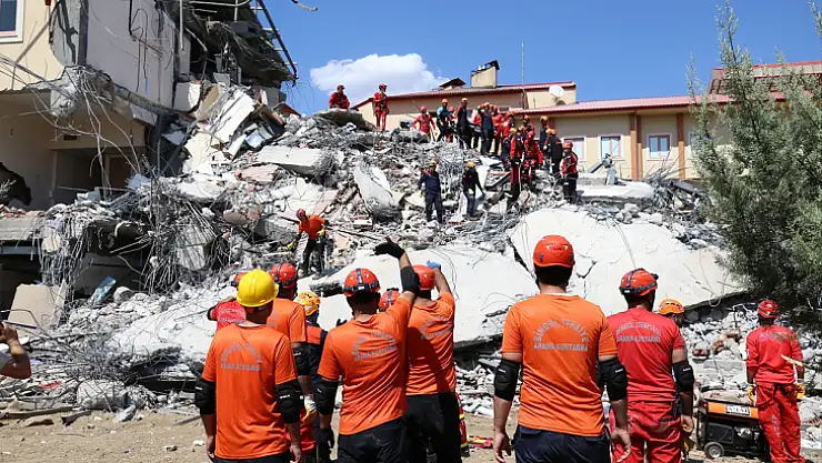 Deprem Saha Tatbikatı Yapıldı
