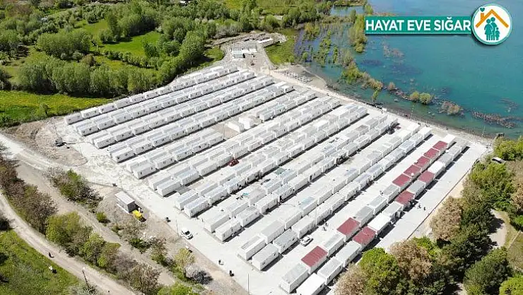 Depremin merkezi Sivrice'de Konteyner kentte yaşam
