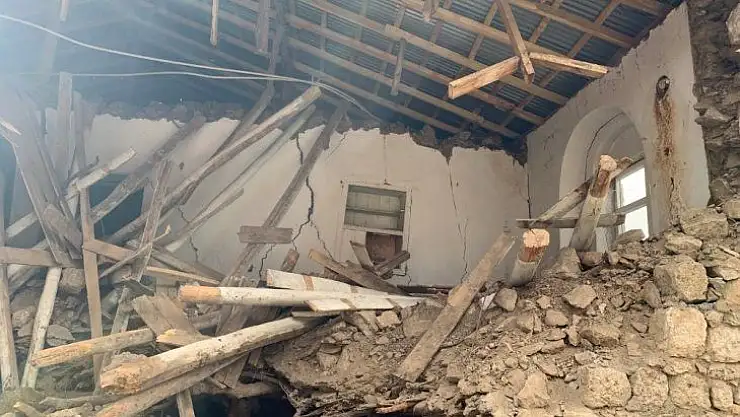 Depremin vurduğu Gerger afet bölgesi ilan edildi