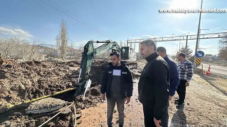 Depremin vurduğu Gölbaşı'nda depolara su verildi