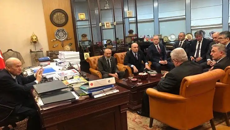 Devlet Bahçeli divan üyeleriyle İdlip'deki gelişmeleri takip ediyor