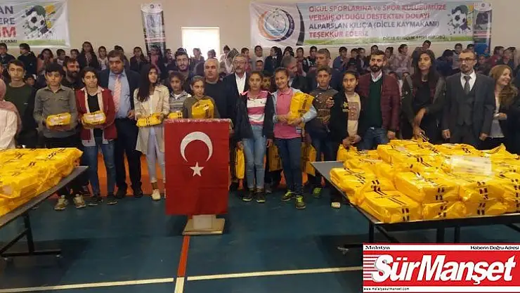 Dicle'de LGS'ye hazırlanan 500 öğrenciye kitap desteği