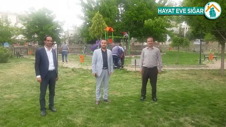 Dicle Müftüsü Akın namaz kılınacak alanlarda incelemelerde bulundu