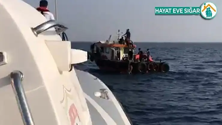 Didim açıklarında 21 düzensiz göçmen kurtarıldı