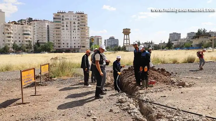 DİSKİ ekiplerinden 100 Evler'de abone bağlantı çalışması
