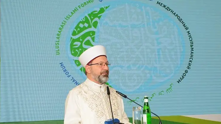 Diyanet İşleri Başkanı Erbaş: 'Kendi milletine ihanet edenlerden diğer toplumlara hayır gelmez'