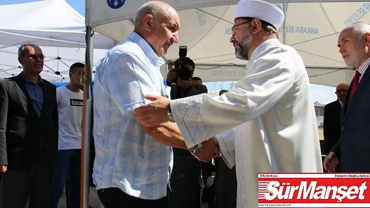 Diyanet İşleri Başkanı Erbaş'tan şehit evine ziyaret