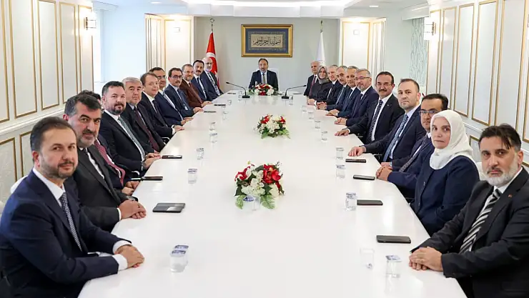 Diyanet'te Yönetim Kadrosu Yenilendi! İşte Yeni İsimler