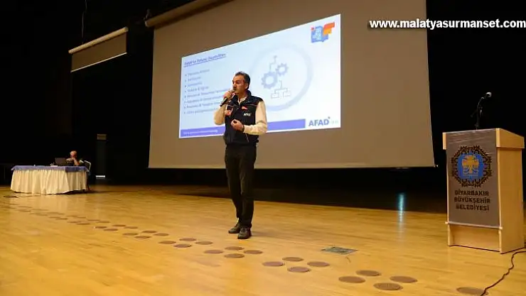 Diyarbakır Büyükşehir Belediyesi personeline 'Acil Durum Eylem Planı' eğitimi verildi