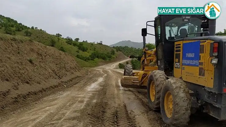 Diyarbakır Büyükşehir Belediyesinden yol bakım seferberliği