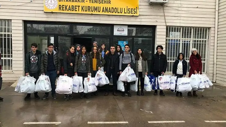 Diyarbakır'da 'Her sınıfın bir kardeşi olsun' kampanyası