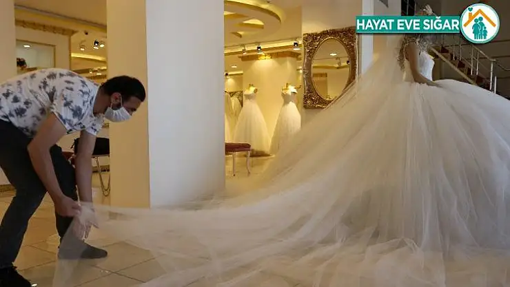 Diyarbakır'da 'sosyal mesafeli gelinlik'