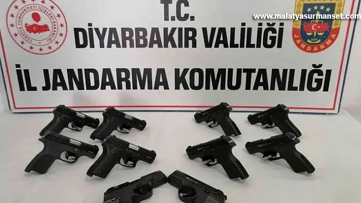 Diyarbakır'da 10 adet ruhsatsız tabanca ele geçirildi