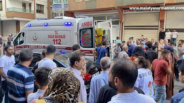 Diyarbakır'da 4. kattan düşen küçük kız ağır yaralandı