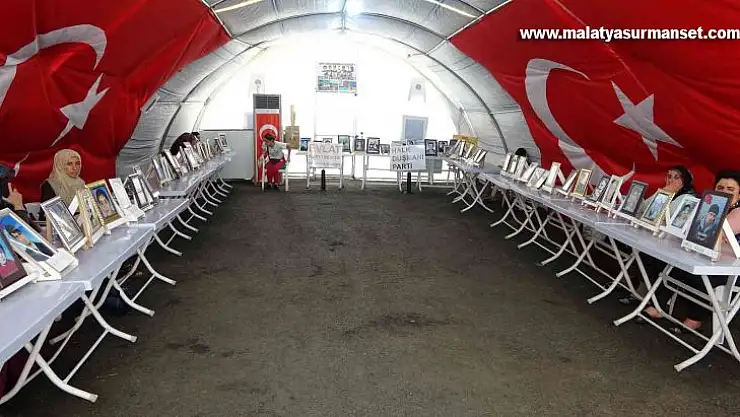 Diyarbakır'da ailelerin evlat nöbeti bin 73'üncü gününde