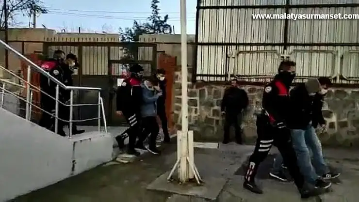 Diyarbakır'da çeşitli suçlardan hapis cezası bulunan 7 kişi operasyonla yakalandı