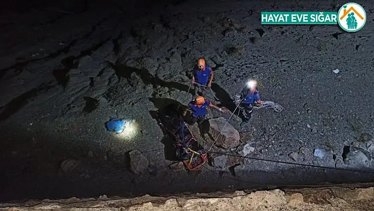 Diyarbakır'da feci kaza: Baba öldü, küçük oğlu sağ kurtarıldı