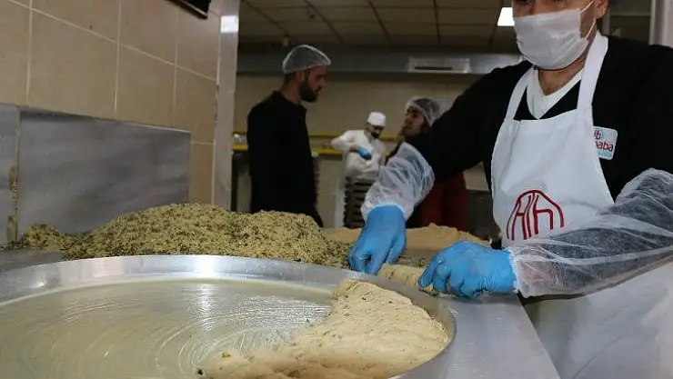 Diyarbakır'da günlük 6 ton kadayıf tüketiliyor