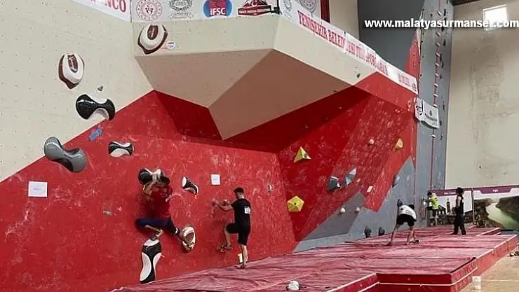 Diyarbakır'da Kısa Kaya Tırmanış Şampiyonası yapıldı