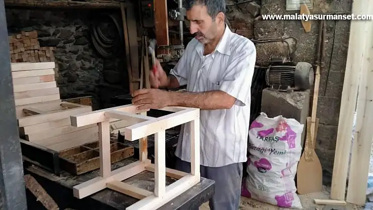 Diyarbakır'da marangoz ustasının azmi