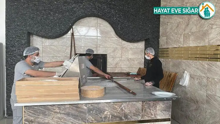 Diyarbakır'da sağlık çalışanlarına bir ay boyunca yemek ikramı