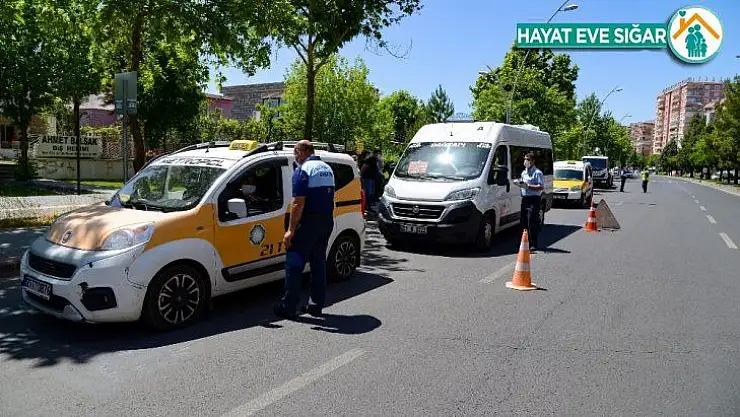Diyarbakır'da toplu taşıma araçları denetleniyor