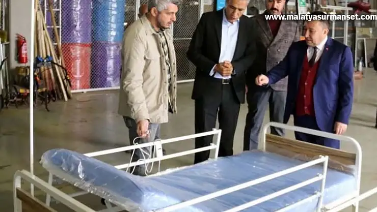 Diyarbakır'da yatağa bağlı olarak tedavi gören hastalara destek