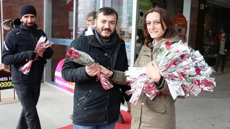 Doğa Cadde AVM, sevgilileri unutmadı