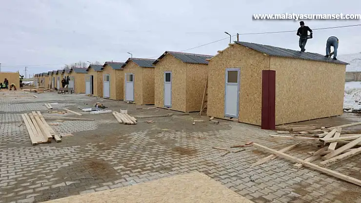 Doğanşehir'e ahşap konteynerler kuruluyor