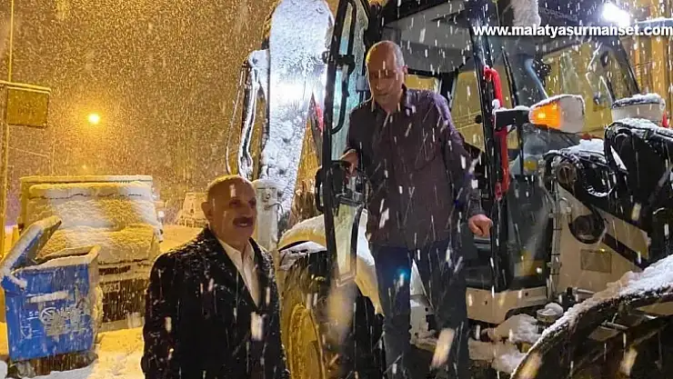 Doğanşehir ilçesinde kar yağışı etkili oldu