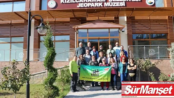 Doğaseverler sonbahar yürüyüşünü Kızılcahamam'da yaptı