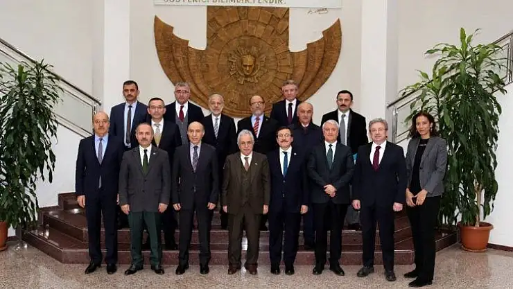 DÜ Rektörü Gül, rektörler çalıştayına katıldı