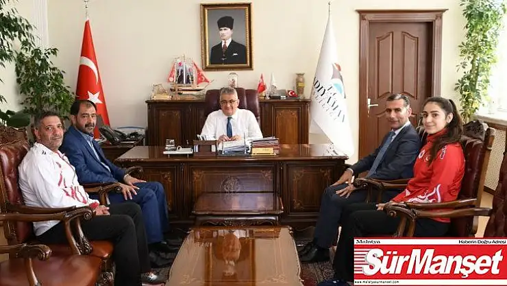 Dünya muay thai şampiyonundan Vali Aykut Pekmez'e ziyaret