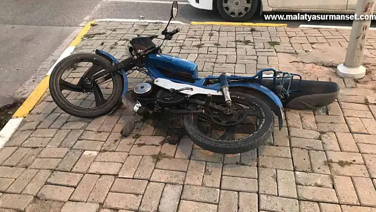 kırmızı ışık ihlâli yapan motosiklet sürücüsü yaralandı