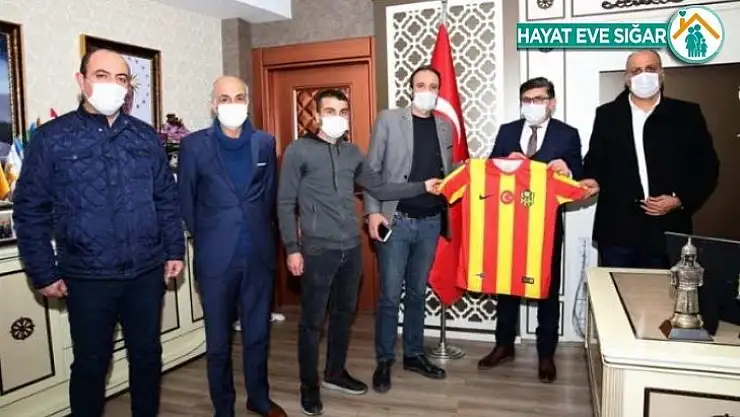 Efsane Derebeyleri Taraftar Derneğinden İl Emniyet Müdürü Dağdeviren'e Ziyaret