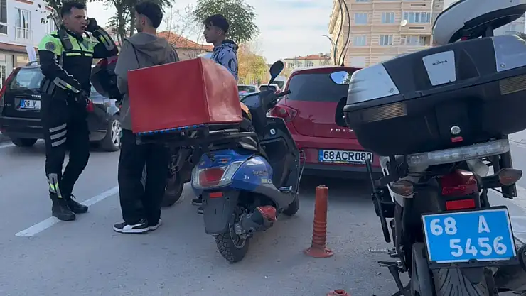 Ehliyetsiz kasksız, plakasız çıktı! 35 bin liralık fatura kesildi