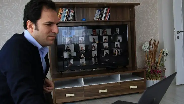 Elazığ 30'arlı sınıflarda 'Canlı Ders' uygulamasına geçti