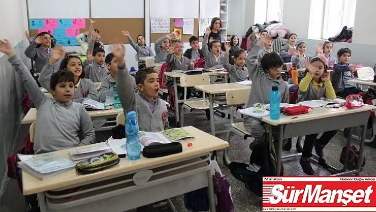 Elazığ'da 114 bin öğrenci ara tatilin bitmesiyle ders başı yaptı