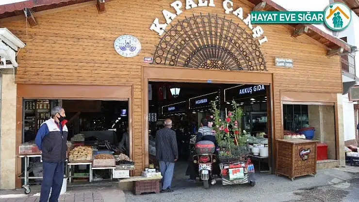Elazığ'da 92 yıllık kapalı çarşı 44 gün sonra açıldı