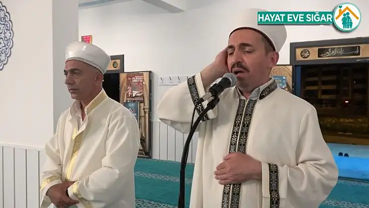 Elazığ'da bin 11 camide eş zamanlı olarak sela sesi yükseldi