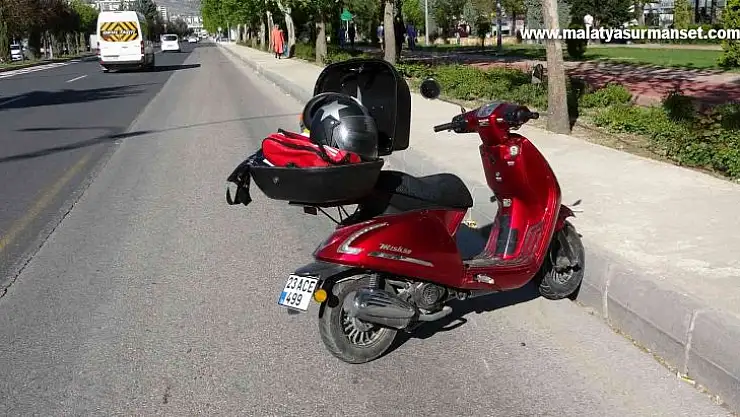 Elazığ'da kadın sürücü motosiklet ile yayaya çarptı: 2 yaralı