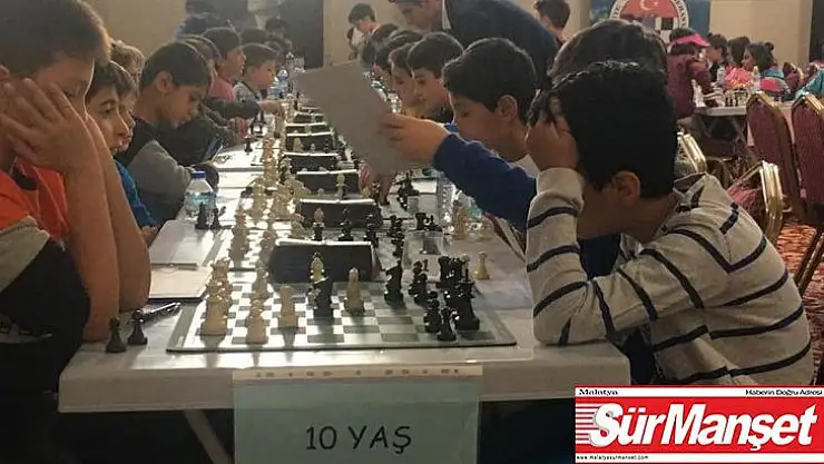 Elazığ'da küçükler ve yıldızlar satranç turnuvası