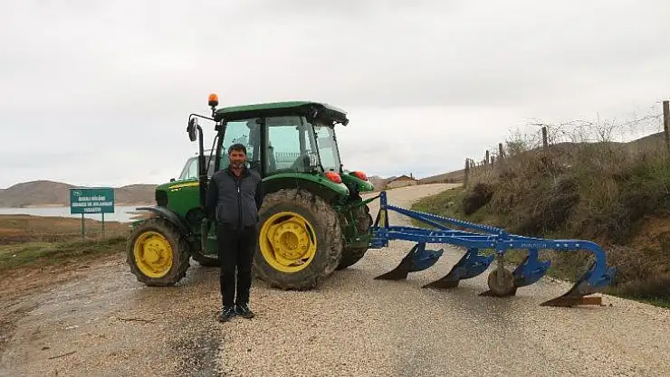 Elazığ'da muhtardan virüse karşı ilginç önlem